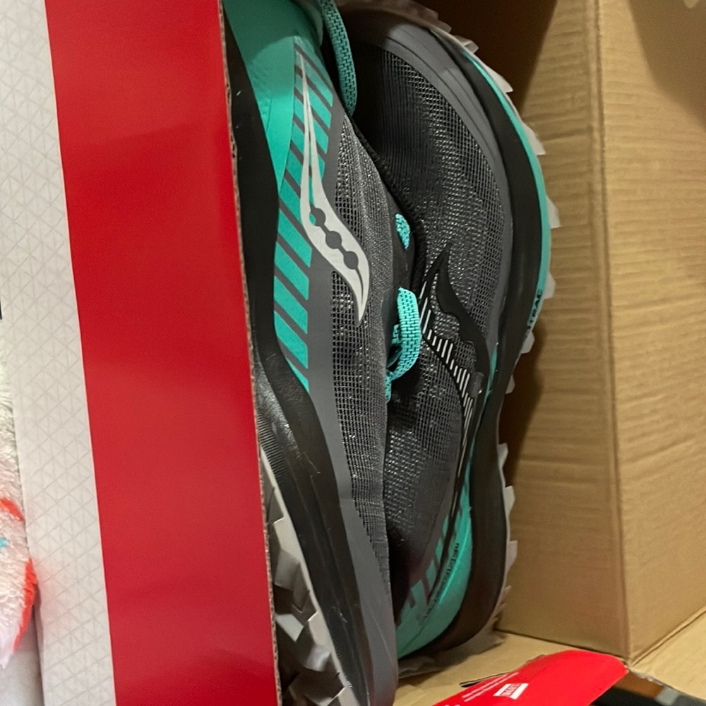 Saucony trail running shoes